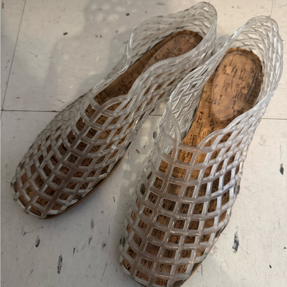No brand clear flat jelly shoes size 6
